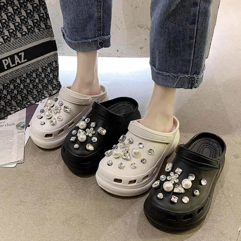 Hole Shoes Women’s Slippers 2