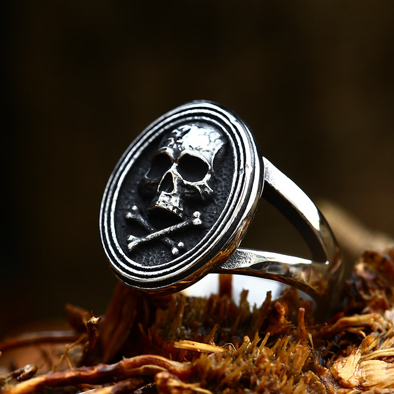 Skull Ring Image 2