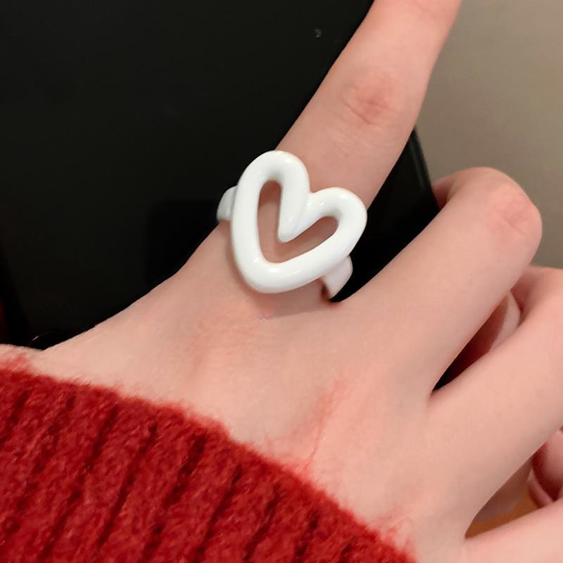 Drip Glazed Love Heart-shaped Ring Side View