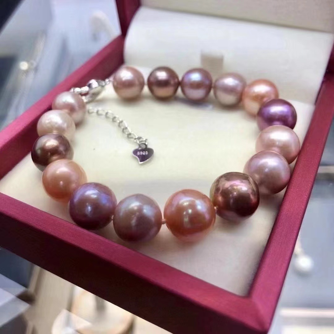Candy Color Freshwater Pearl Bracelet Image 4