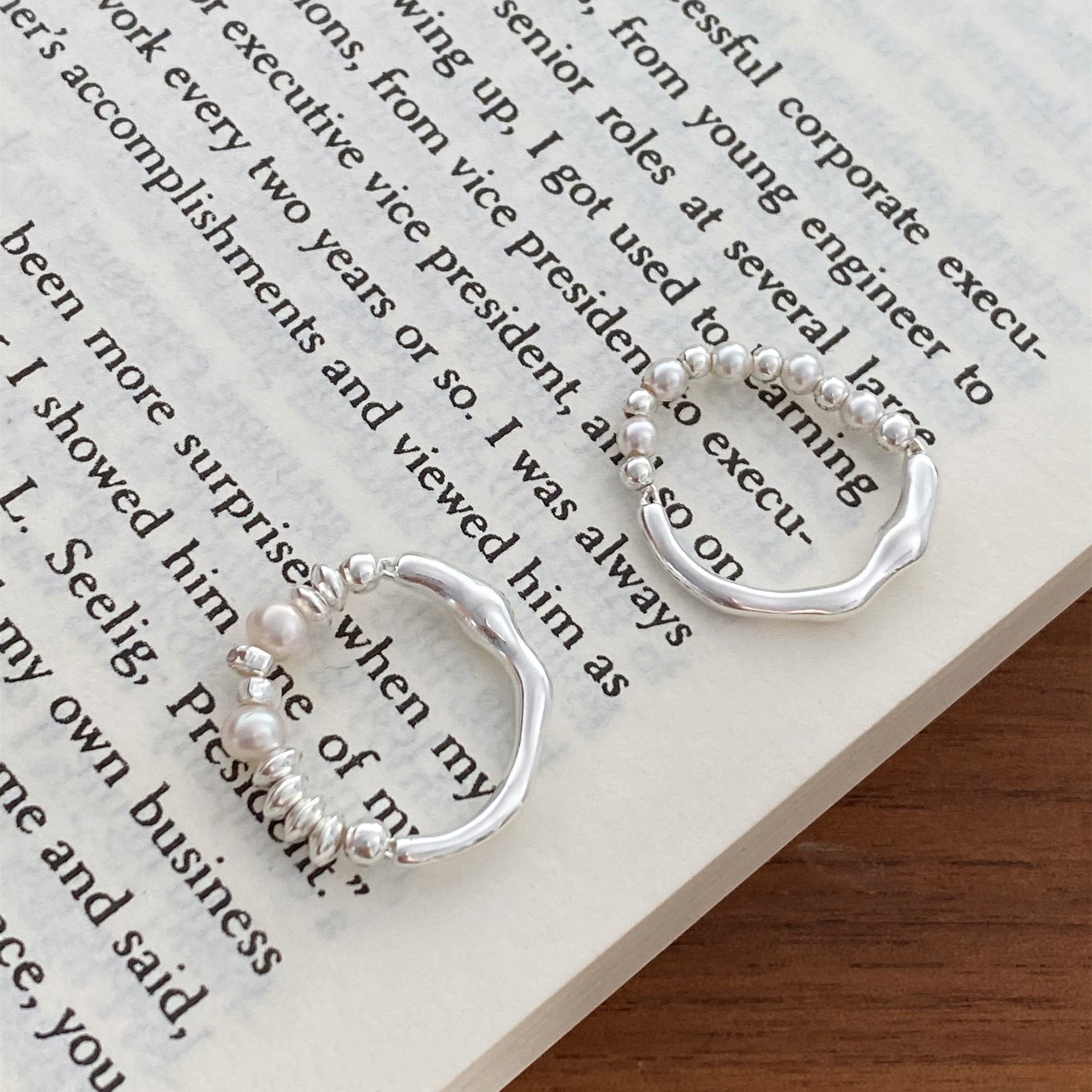 925 Sterling Silver Irregular Liquid Streamline Pearl Ring 1