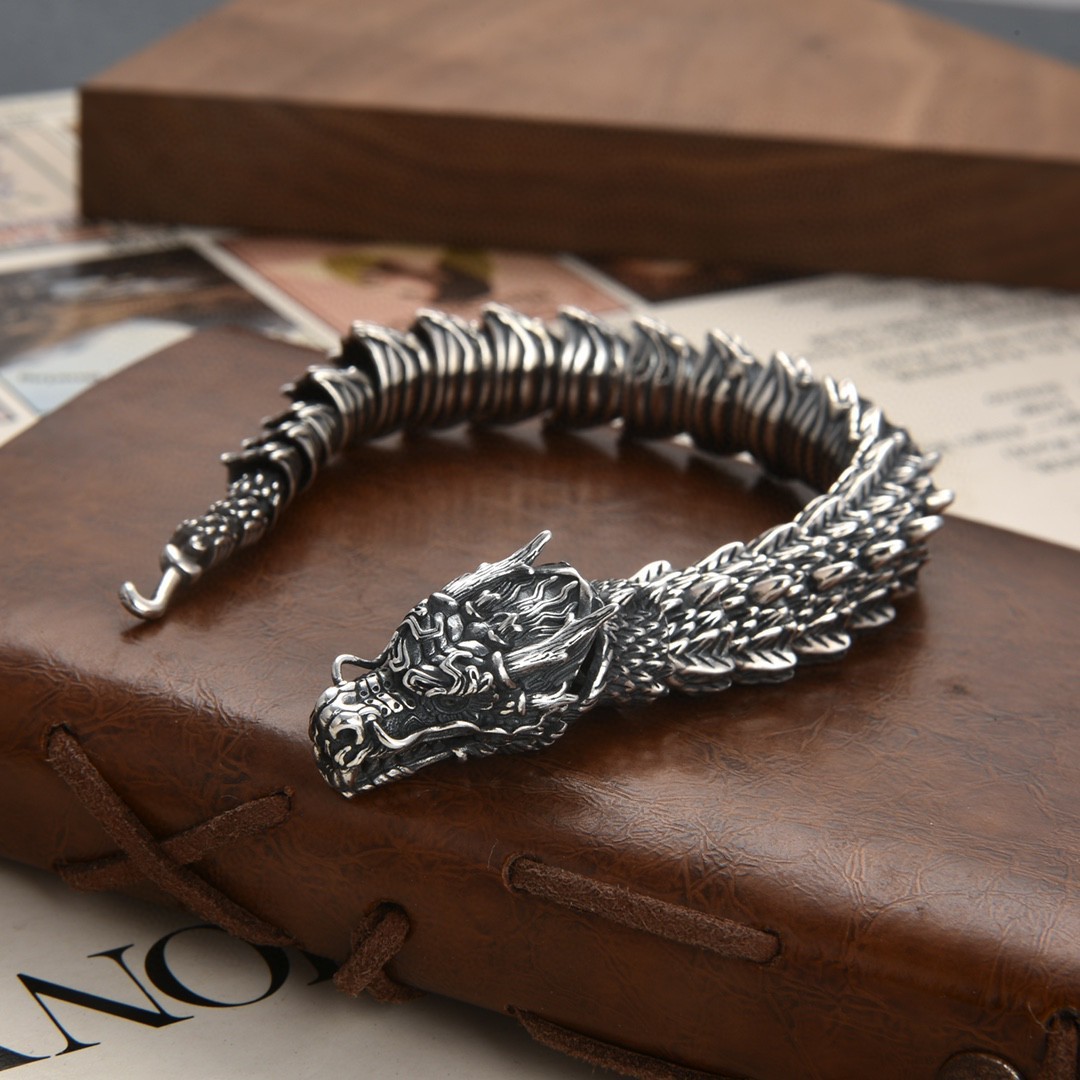 Dragon Head Bracelet Image 5