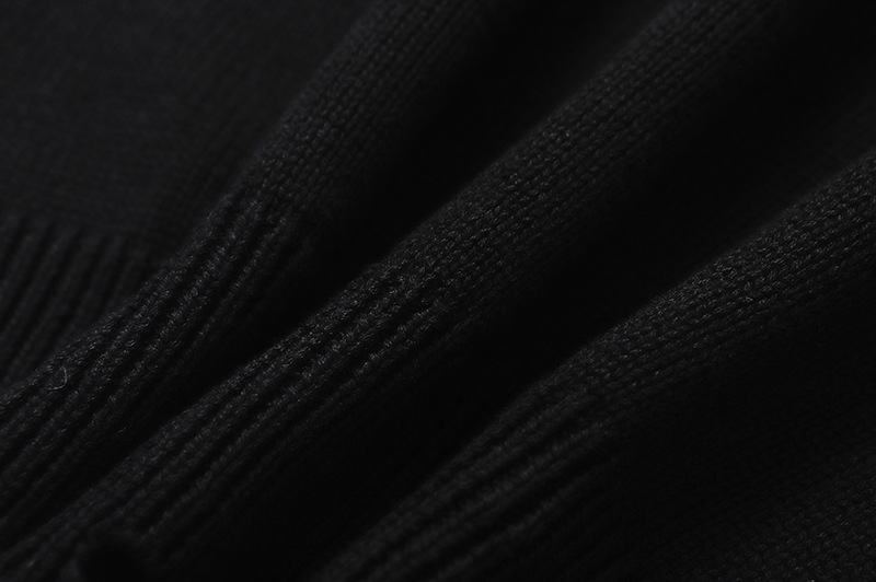 Sweater Image 6
