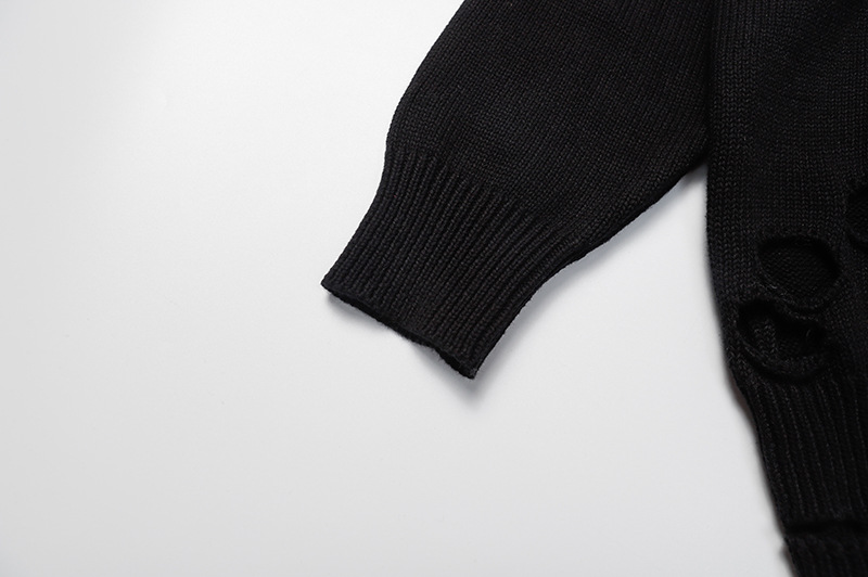 Sweater Image 5