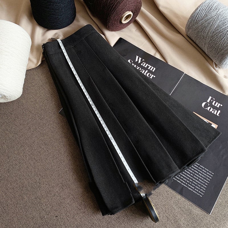 Pleated Women's Skirt - Style 11