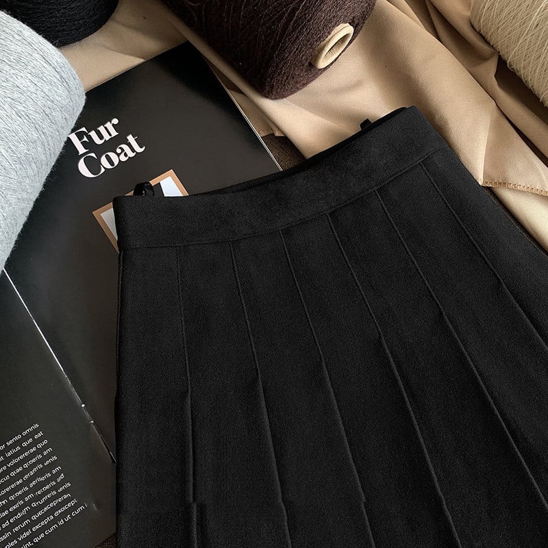 Pleated Women's Skirt - Style 5