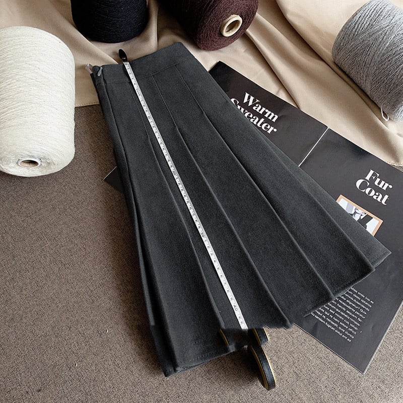 Pleated Women's Skirt - Style 7