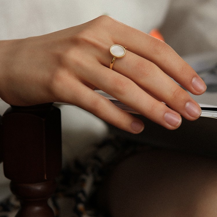 Ring on display