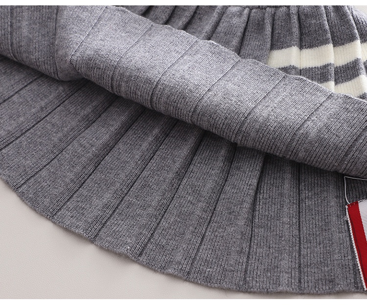 Sweater Suit Image 4