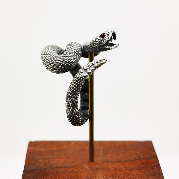Rattlesnake Ring Image 4