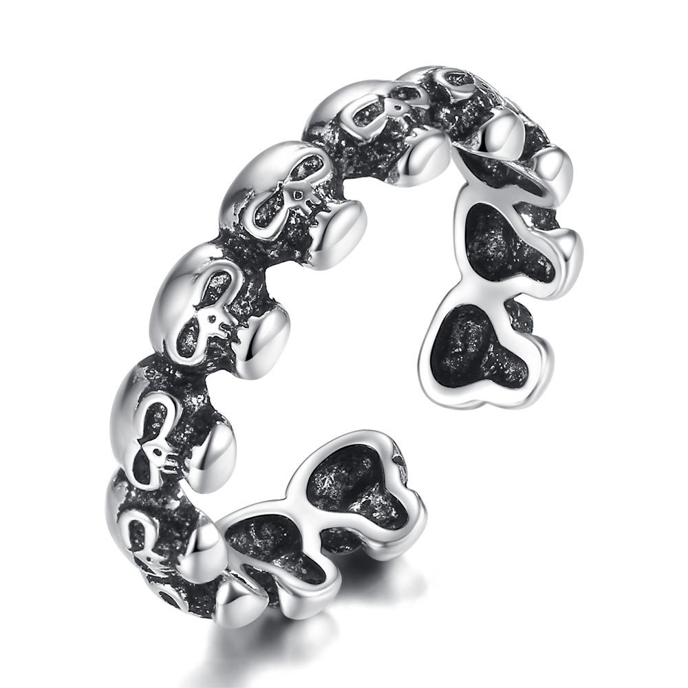 Cross Skull Trendy Ring - Elegant Display
