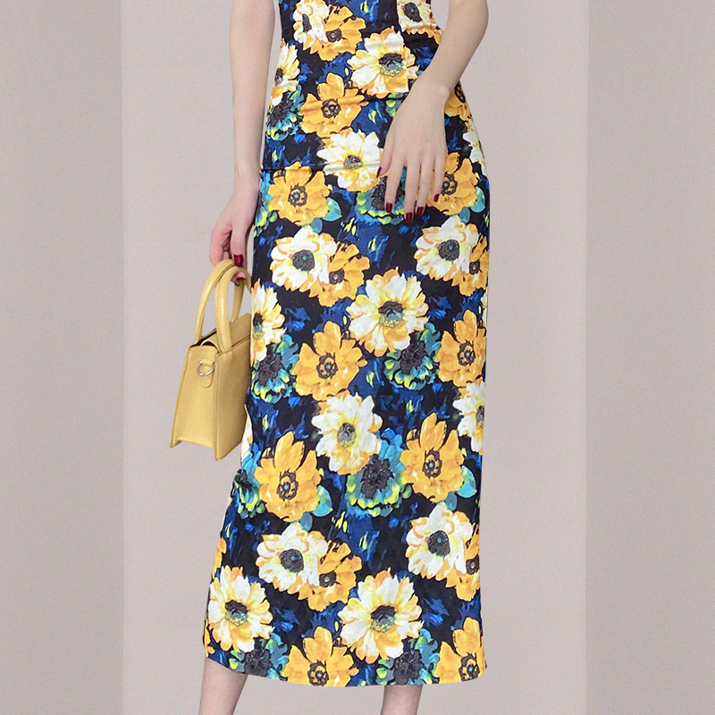 Slim Fit Printed Mid-length Hip Skirt Image 6