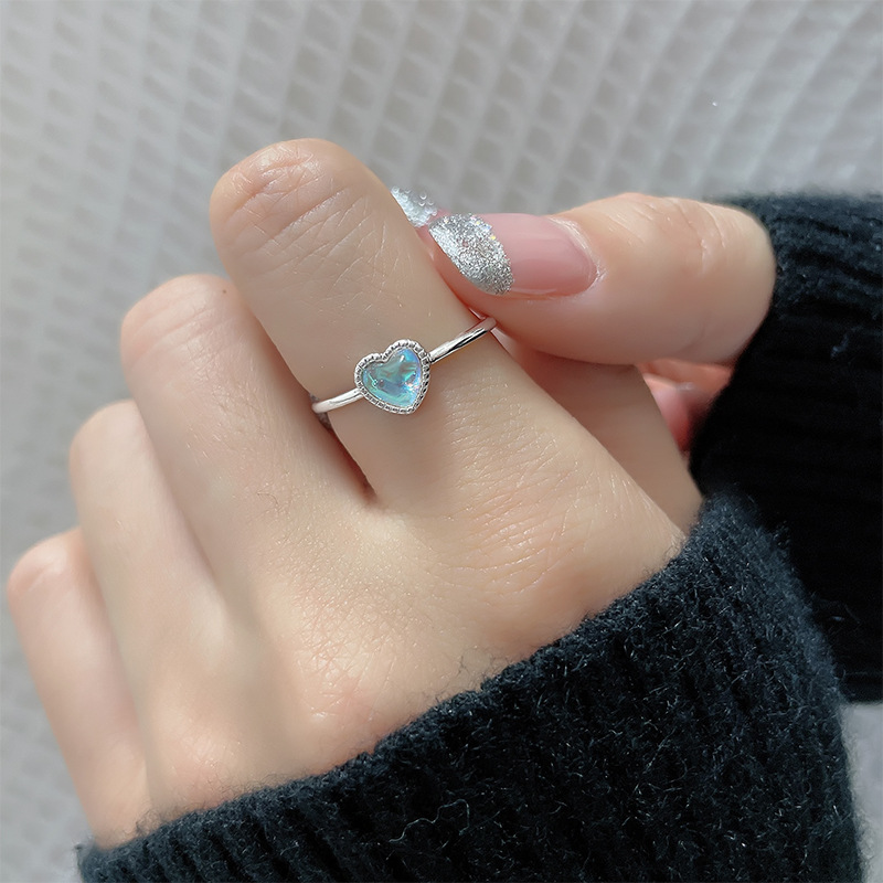 Aurora Moonstone Love Heart-shaped Ring Image 2