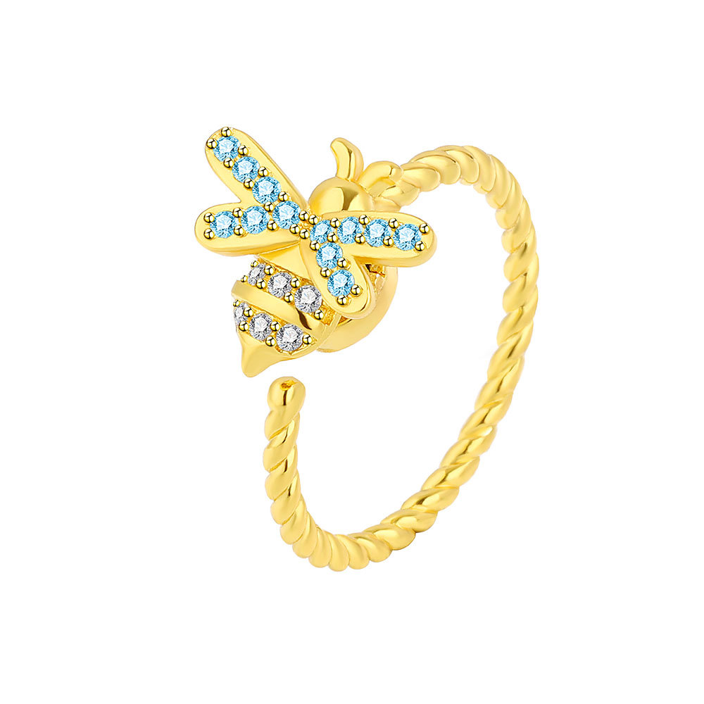 Bee Spinning Ring Detail 2
