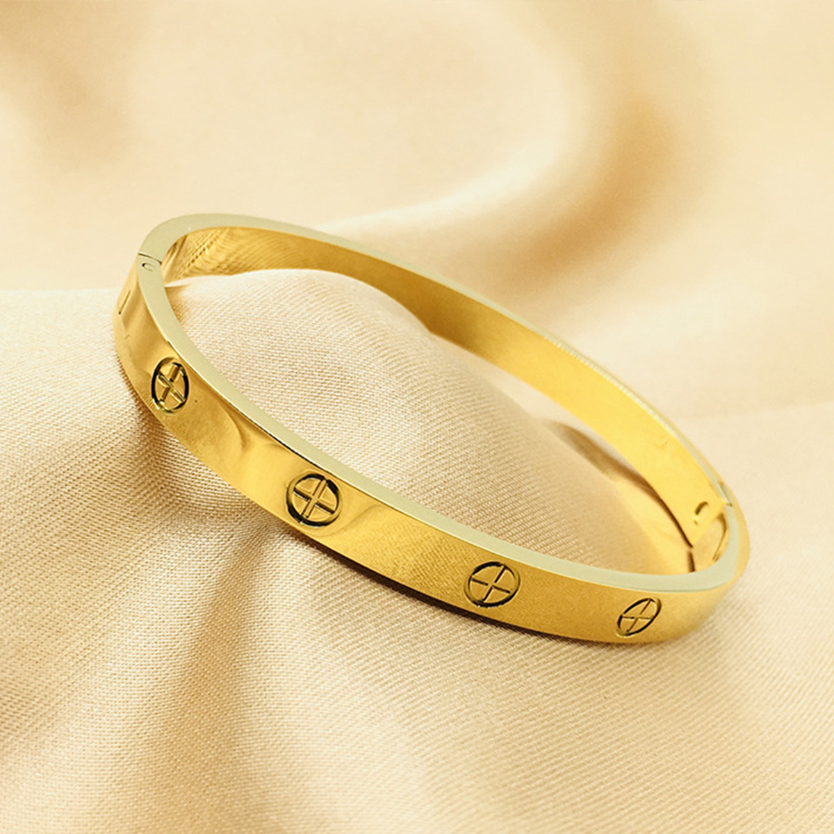 Stainless Steel Cross Nail Bracelet 2