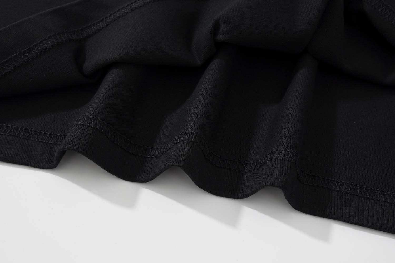 Phantom Letter Print Short-sleeve Image 4