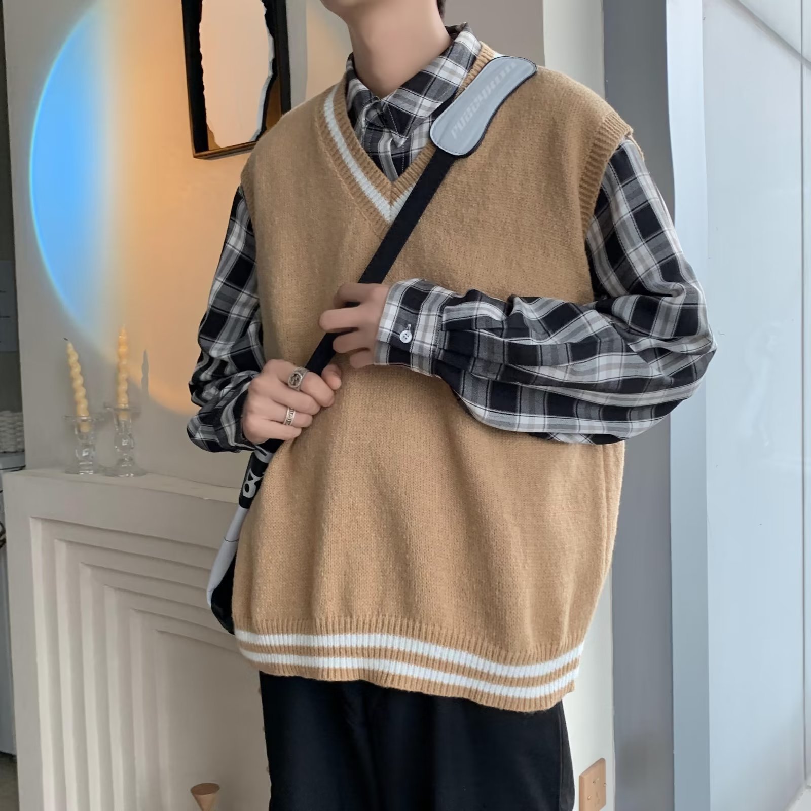 Men's Fall V-neck Vest Sweater - Khaki