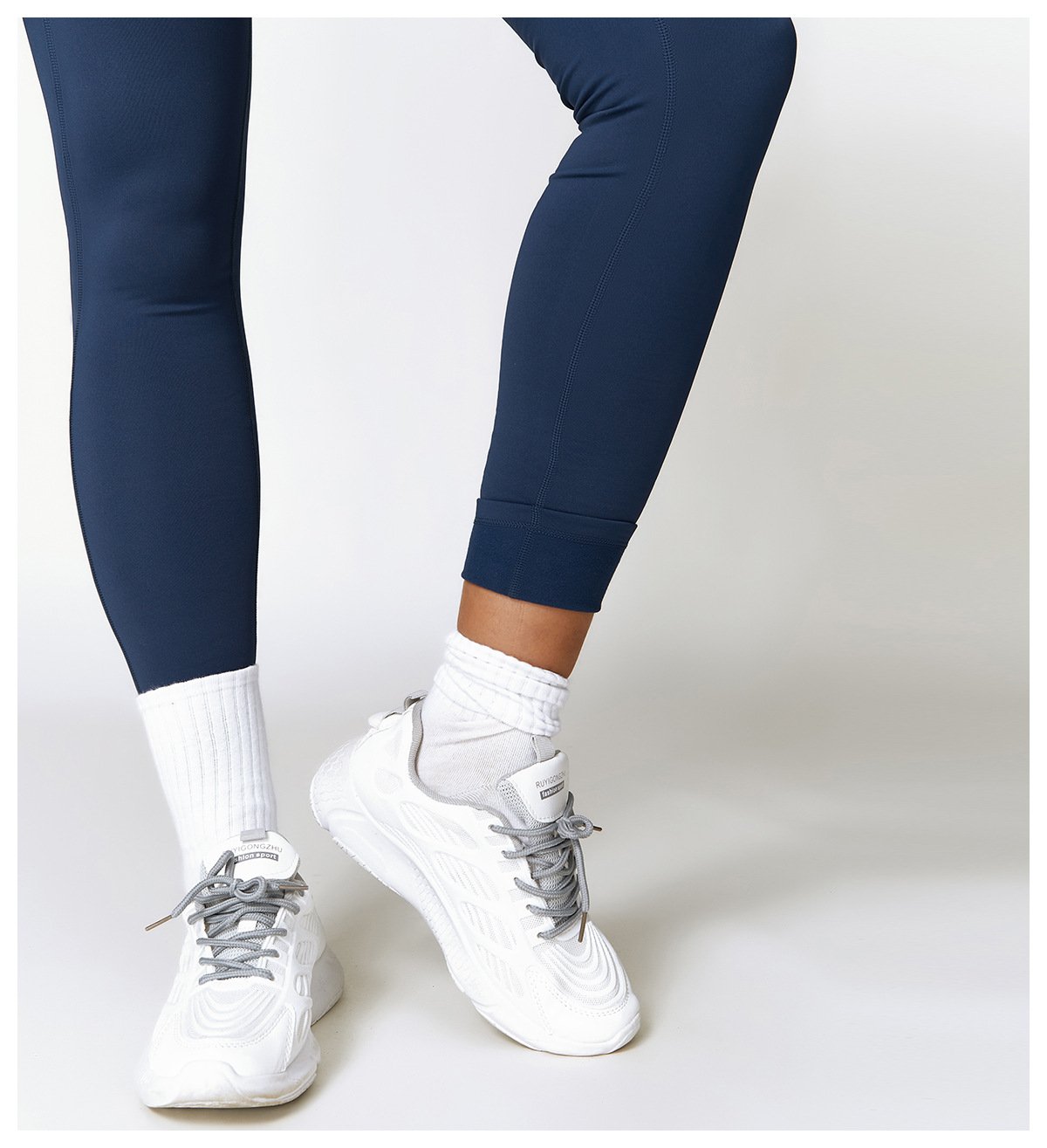 Yoga Pants Image 2