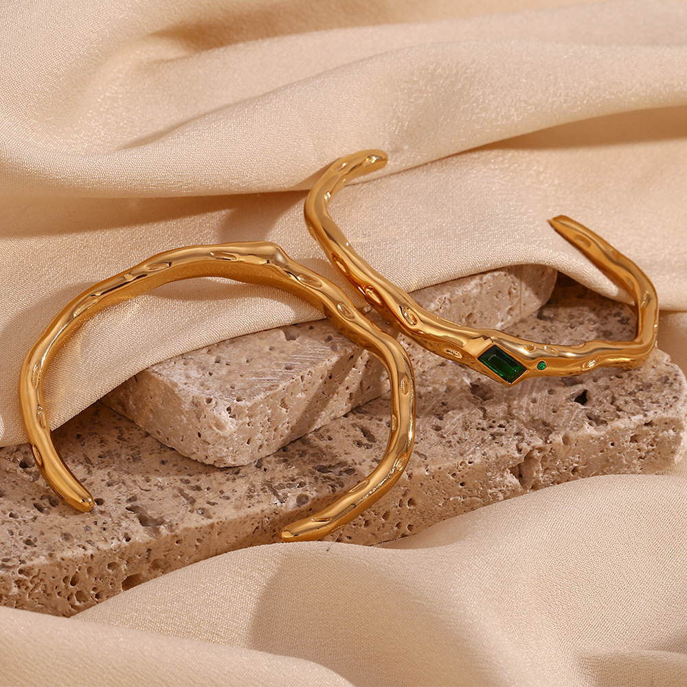 Bracelet Image 1
