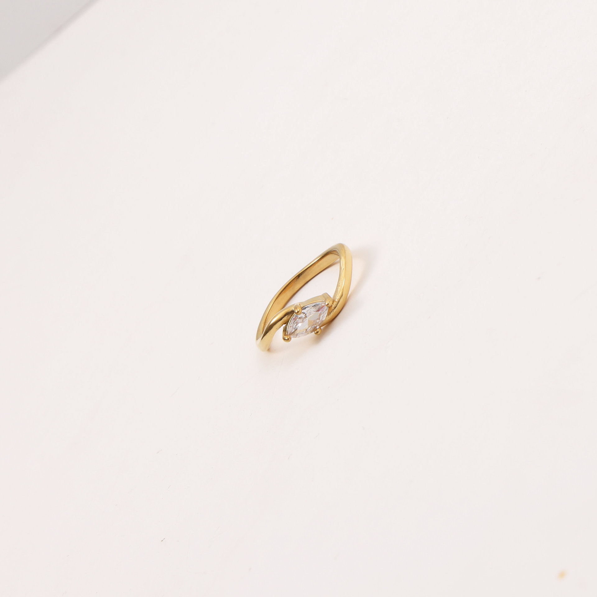 Horse Eye Zircon Ring 5