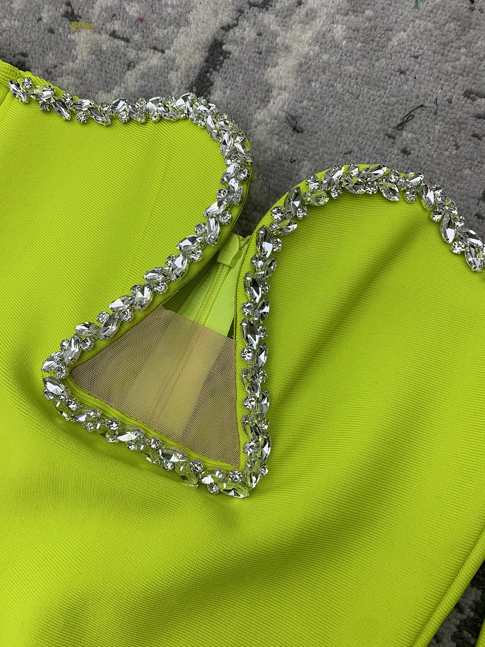 V-neck Detail