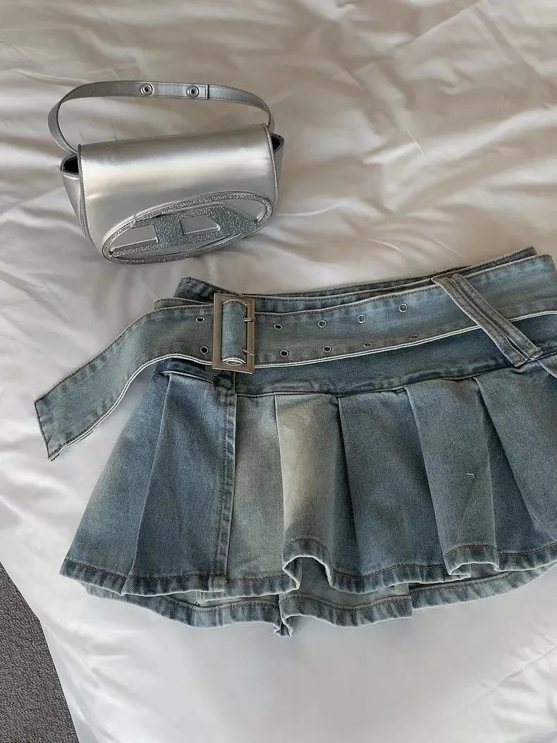 High Waist Slimming Denim Pleated Skirt Image 4