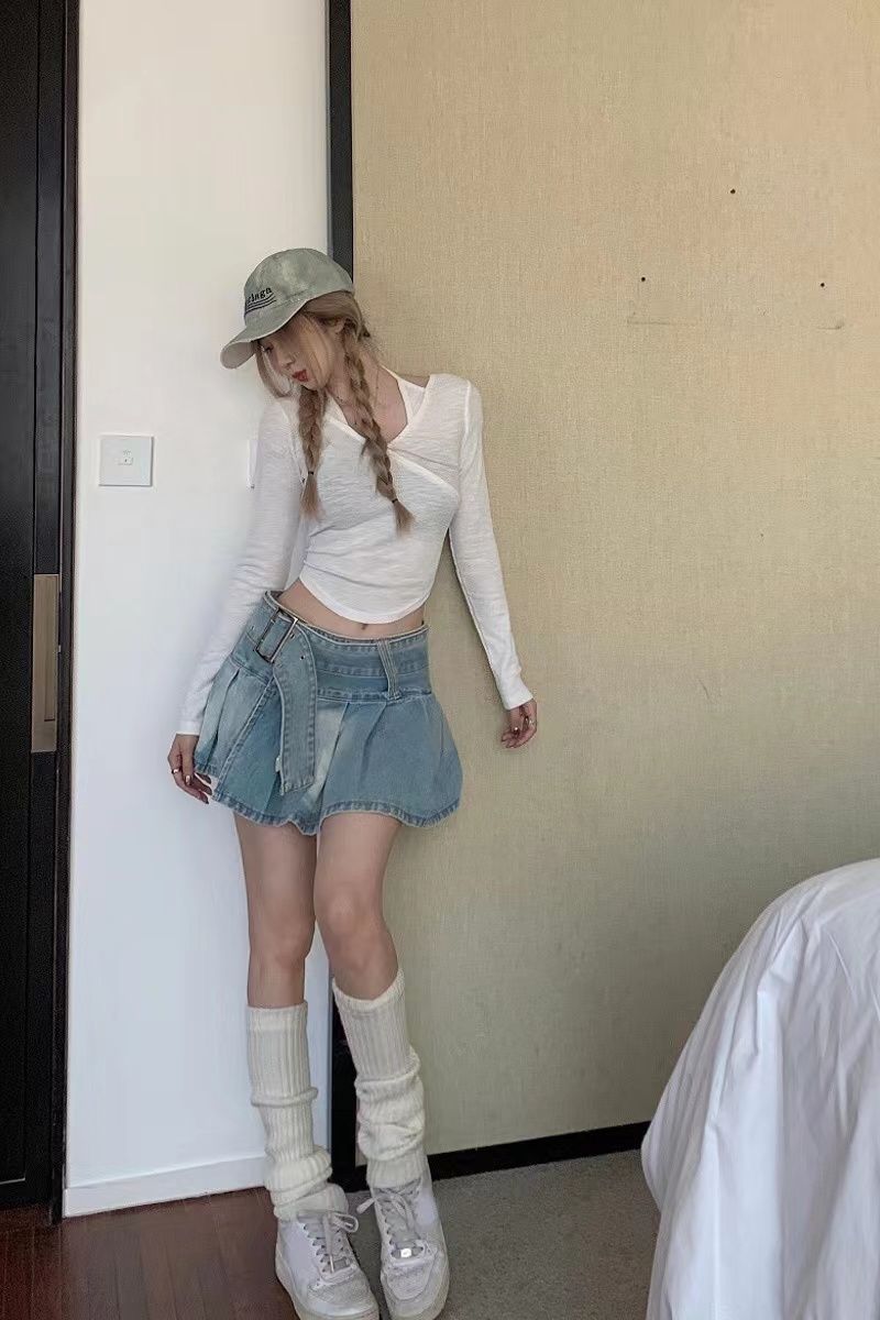 High Waist Slimming Denim Pleated Skirt Image 5