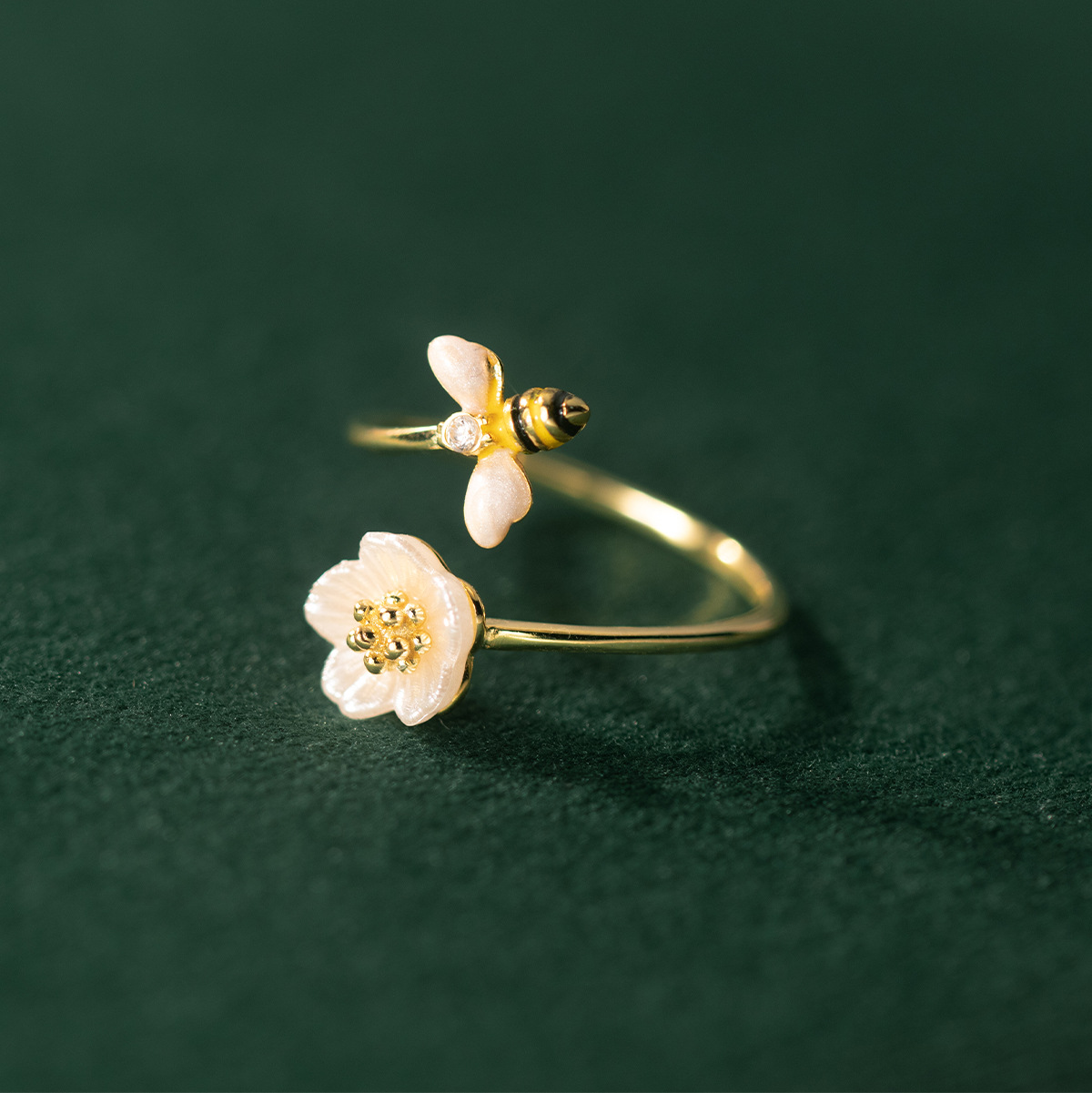 925 Silver Bee Shell Ring Image 6