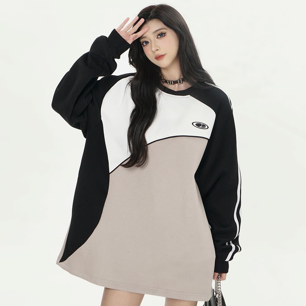 Sweater Image 2