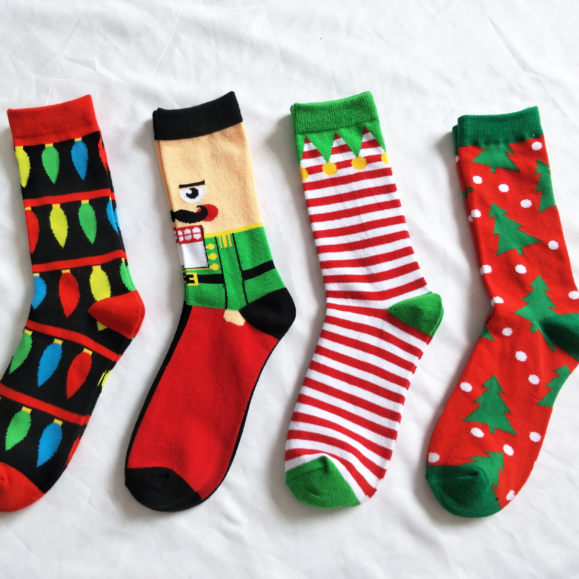 Christmas Personalized Cartoon Men's Socks - Image 5