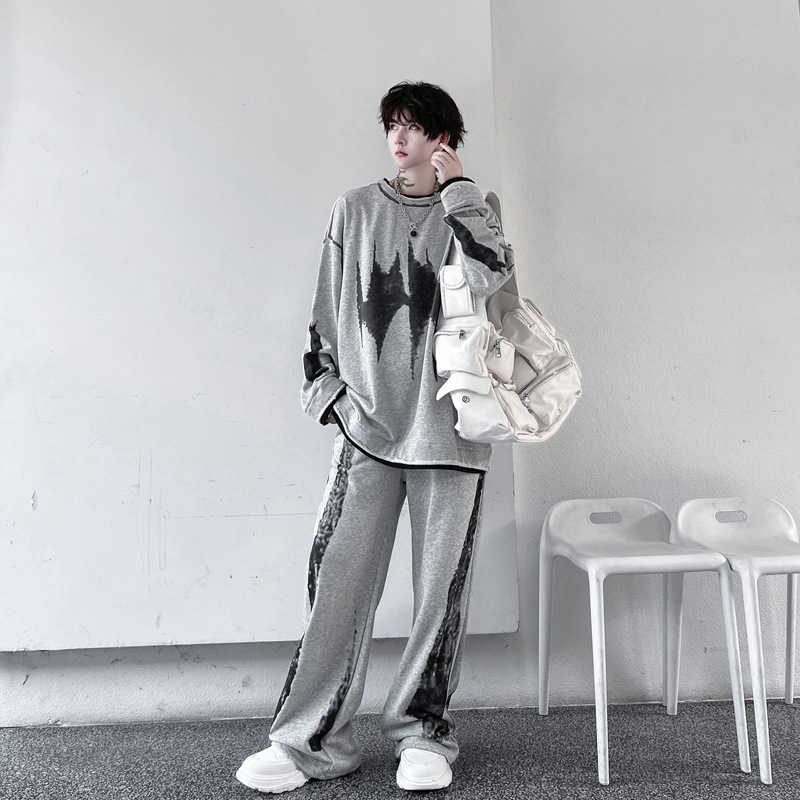 Men's Sweater Image 3