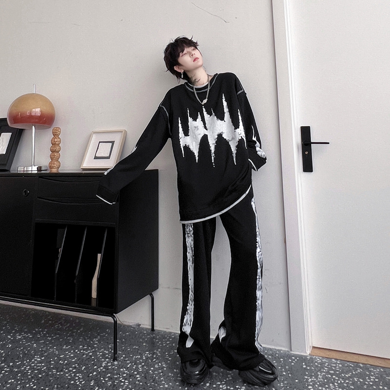 Men's Sweater Image 5