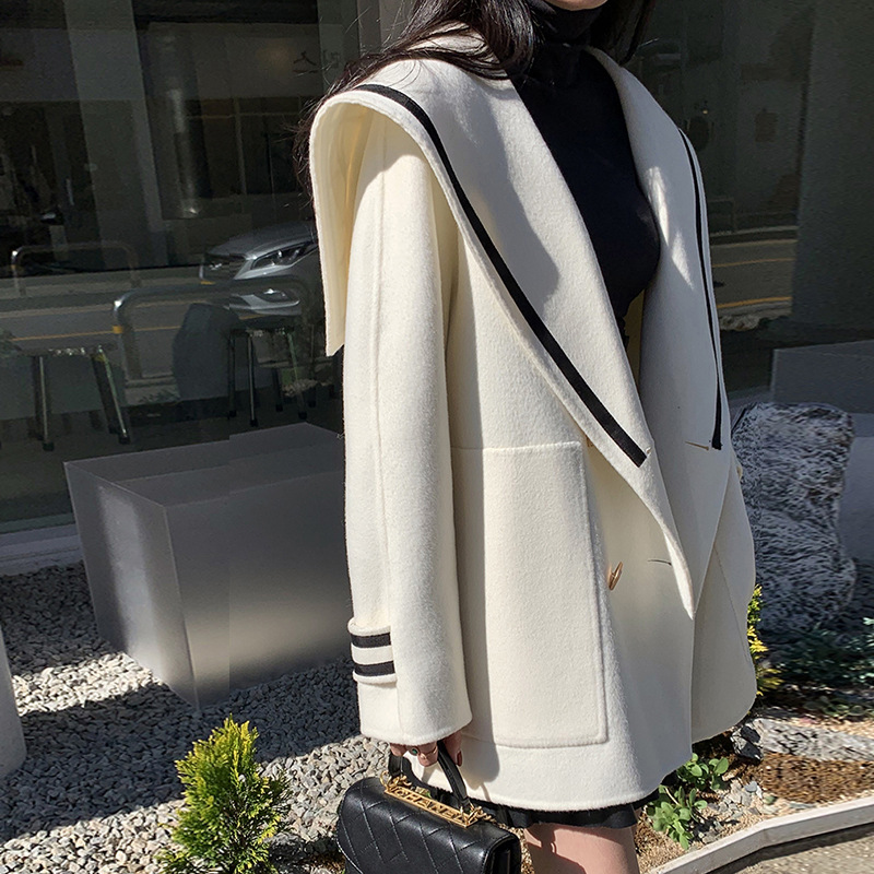 Loose Large Pocket Long Sleeve Tweed - Pocket Detail