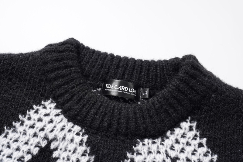 Sweater Image 15