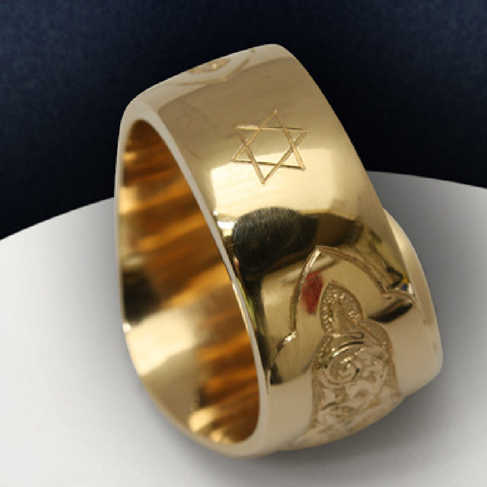 Men's New Fashion Golden Ring Image 1