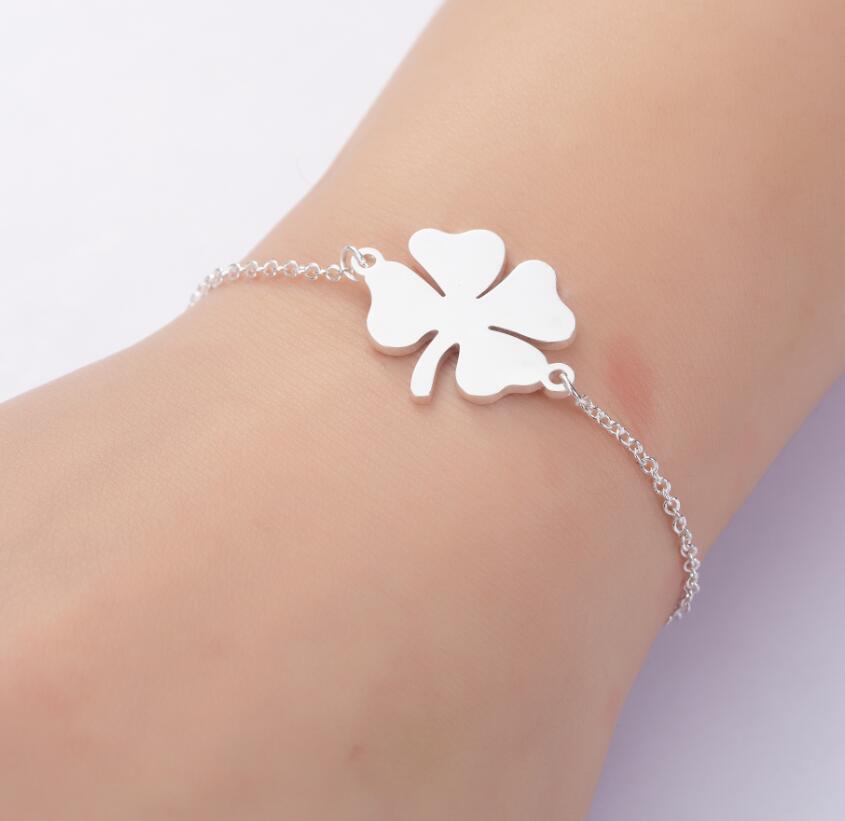 Couple Fashion New Leaves Hand Jewelry 2