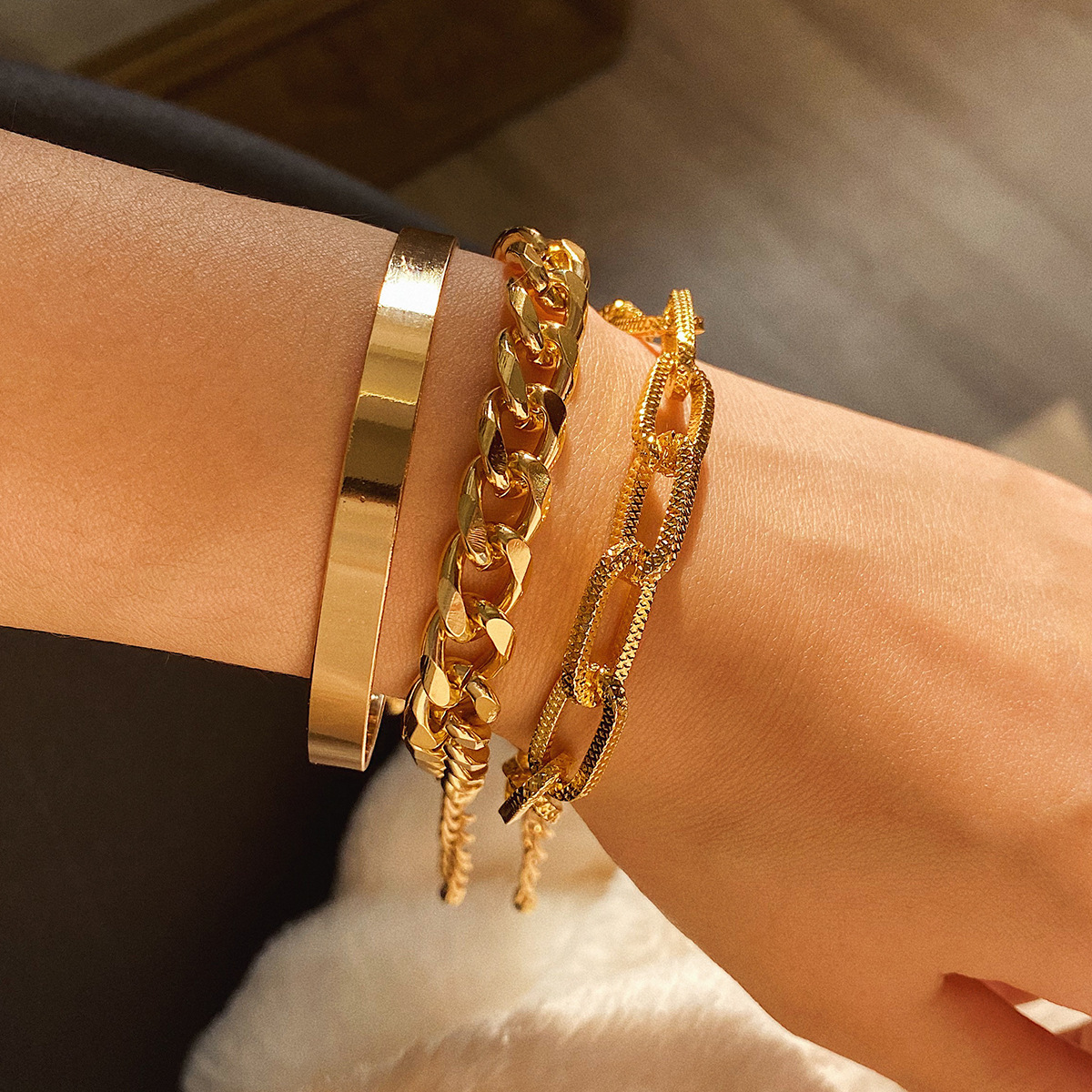 Fashionable Bracelet