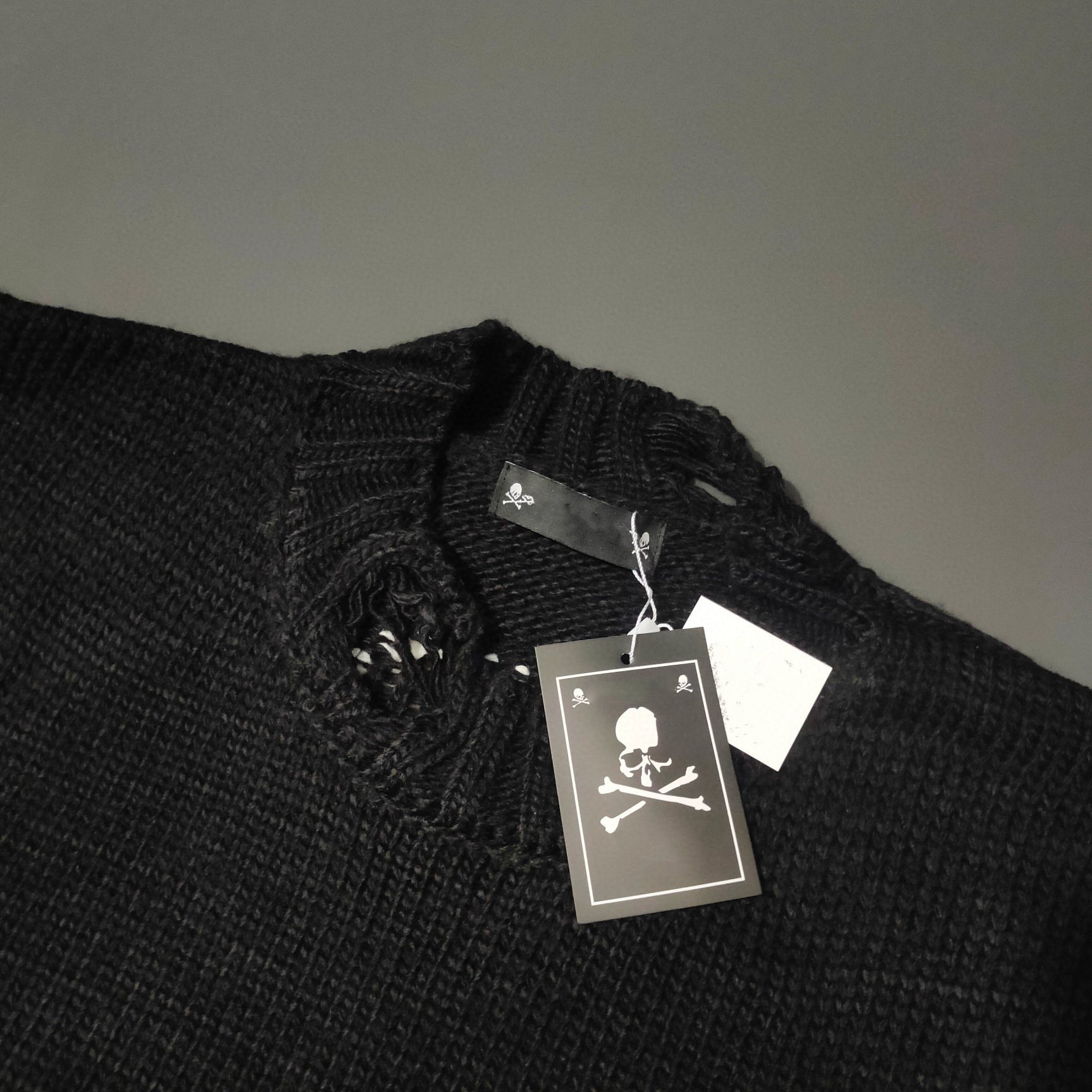 Dark Skull Ripped Thick Thread Sweater Image 2