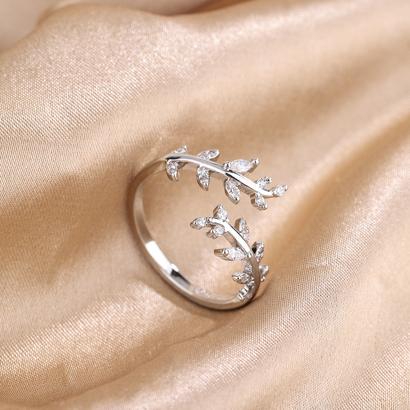 Fashion Refined Rhinestone Leaves Twigs Ring 2