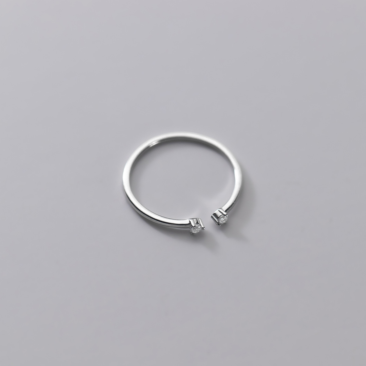 925 Sterling Silver Diamond-studded Ring - Image 2