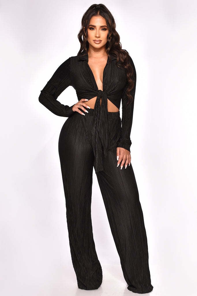 Short Top Lace-up Pleated Sexy Casual Suit
