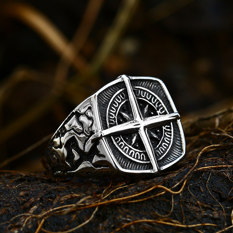 Vintage Compass Titanium Steel Ring