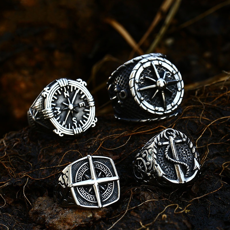Vintage Compass Titanium Steel Ring