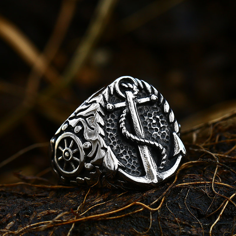 Vintage Compass Titanium Steel Ring