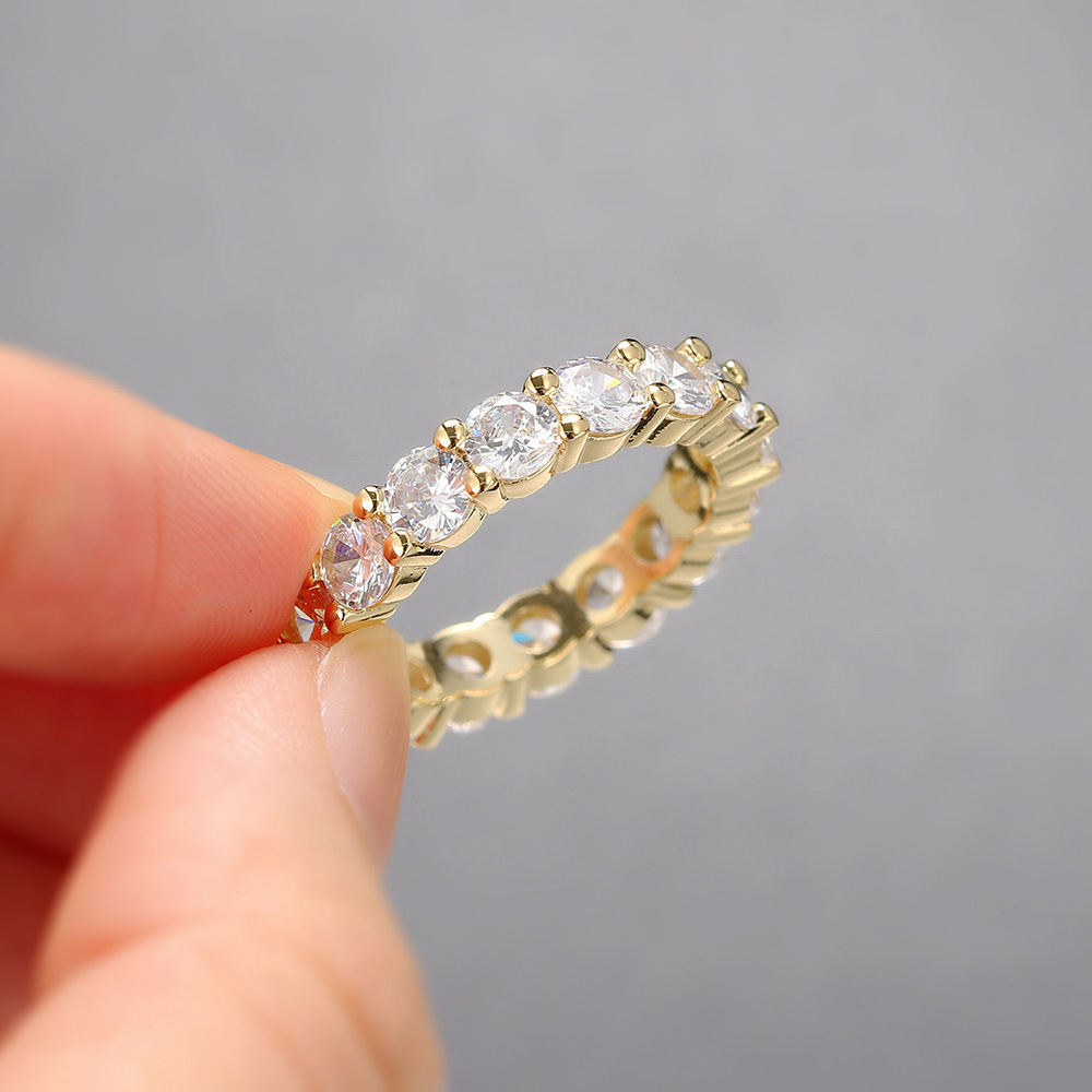 Elegant Diamond Ring 3