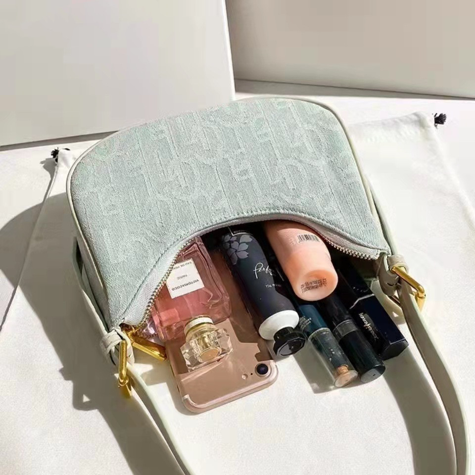 Shoulder Bag Image 3