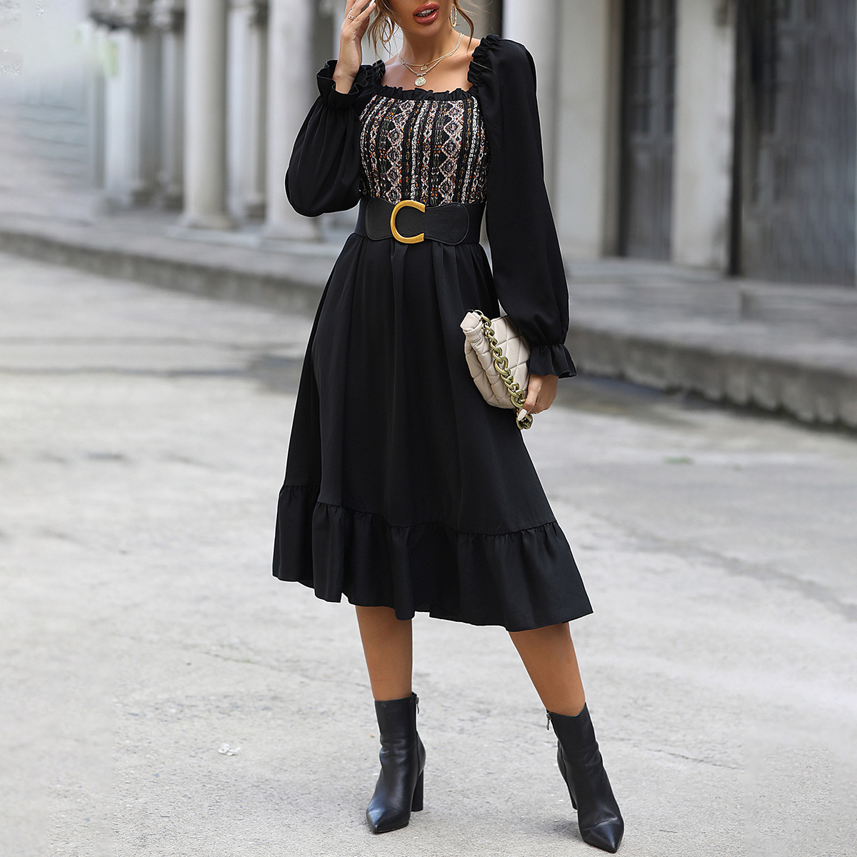 Vestido midi feminino com decote quadrado e cintura marcada - Imagem 3