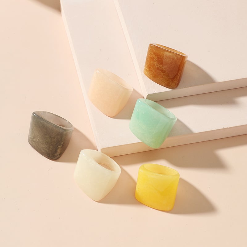 Vintage Resin Ring - Light Pink