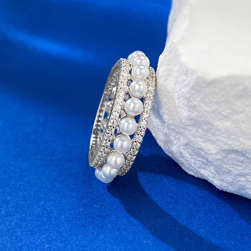 Elegant Pearl Ring 3