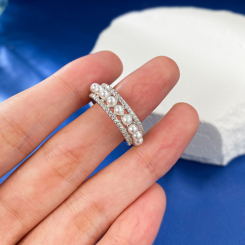 Elegant Pearl Ring 1
